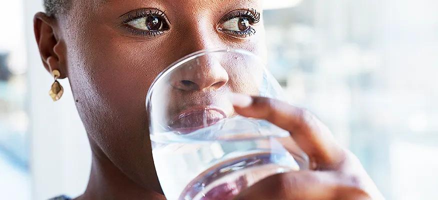 Drinking water for better vaginal health